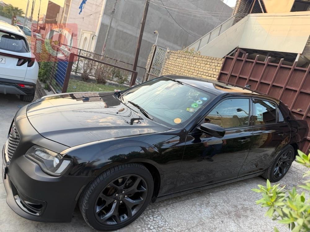 كرايسلر 300